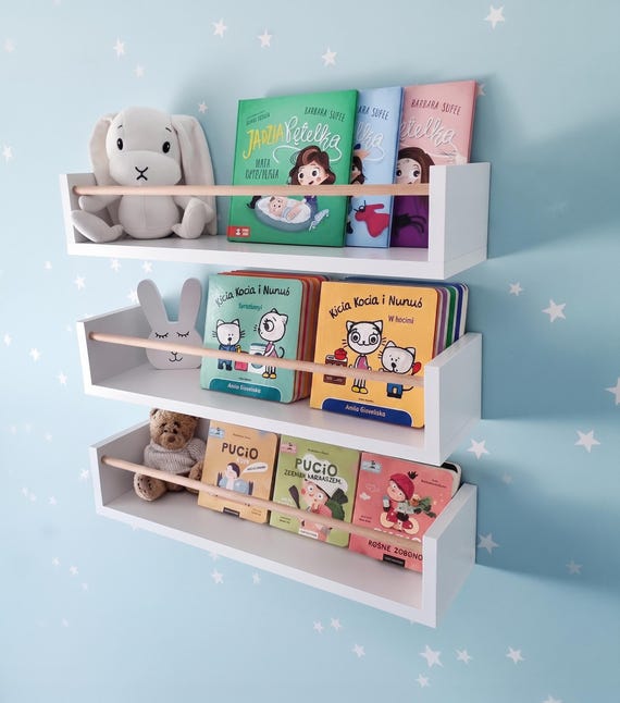 Weißes schwebendes Kinderzimmer Regal, skandinavisches Kinder Bücherregal, 3er Set