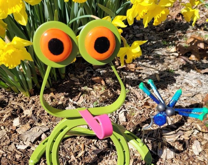 Horseshoe Frog, Yard Art Frog, Frog Yard Decoration, Horseshoe Yard Art