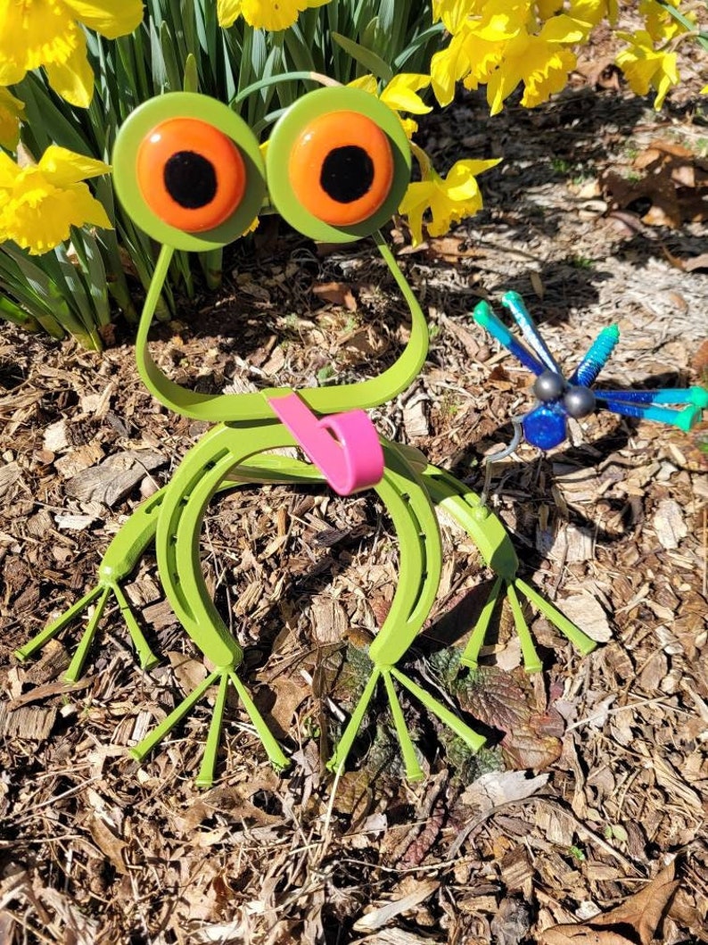 Horseshoe Frog Yard Art Frog Frog Yard Decoration Horseshoe Etsy