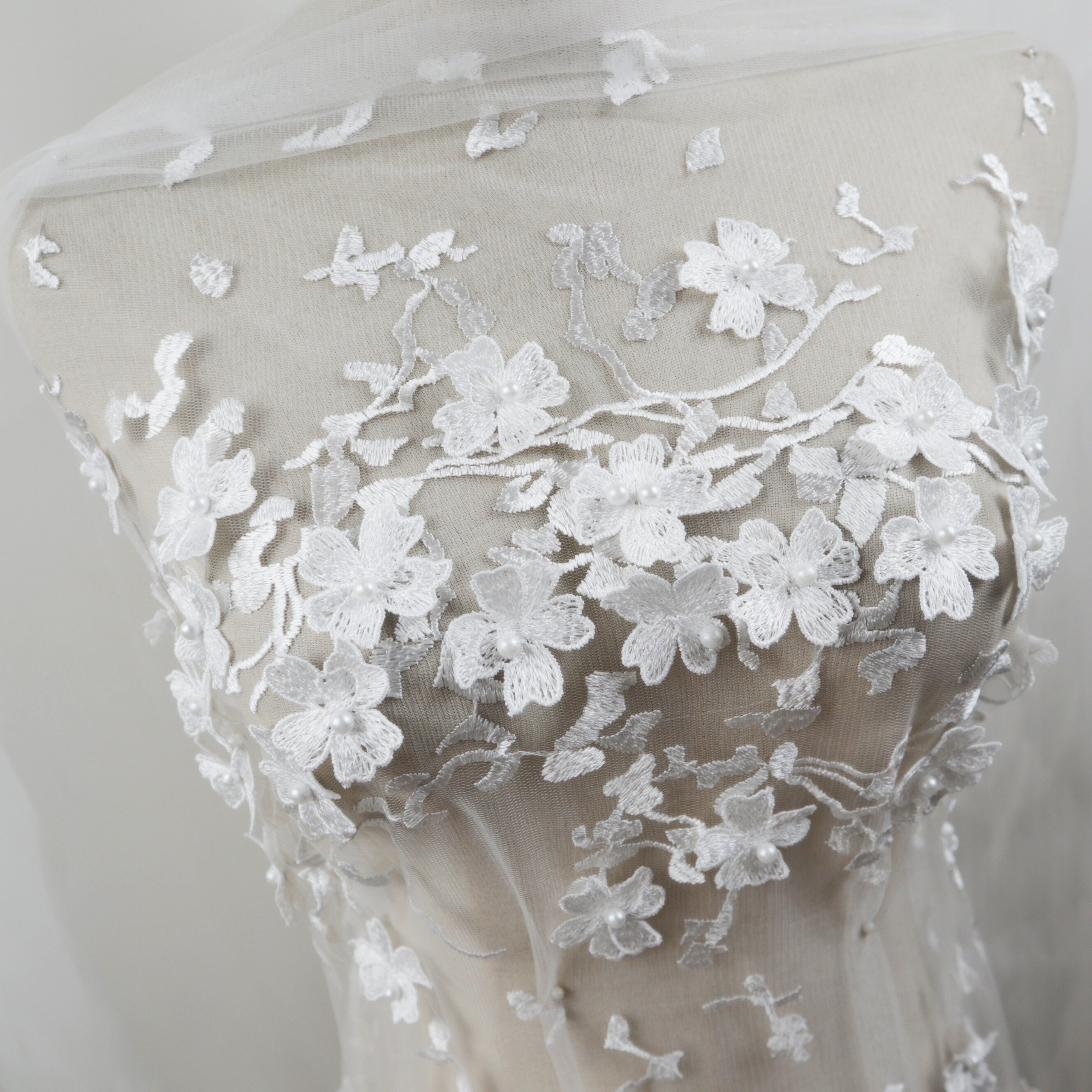 White flower cheap lace fabric