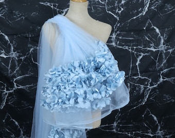 Tessuto in tulle azzurro con fiori 3D a bordo singolo, tessuto floreale arricciato con fiori 3D per abiti e costumi, accessori per cucito.