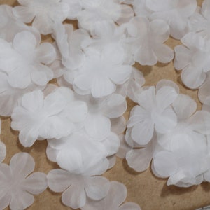 off whtie flowers lace appliques, 3.5cm fabric cutting petal flower applique for wedding costume gown dress