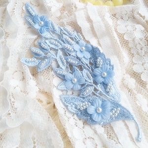 2 Stück kleine 3D Blumen Applikationen, Spitzen Applikation, Braut 3D Blumen Applikation Patch für Hochzeit Kostüm Tanz Kleid Strumpfhalter Schuhe Accessoires