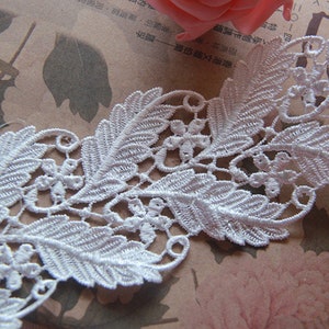 off white lace trim, leaf lace trimming, classical leaves style lace edge trim 6cm wide, venise guipure wedding dress edging