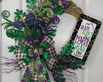 6 Festive DIY Mardi Gras Decor Ideas - How to Make Wreaths - Wreath Making  for Craftpreneurs