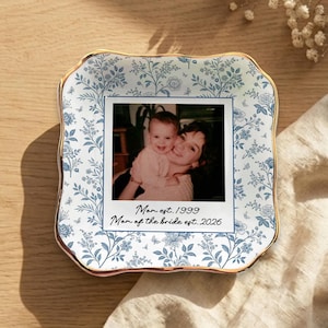 Personalized Ceramic Ring Dish, Custom Photo Gift for Mom Wedding Day, Mother Of The Bride Jewelry Dish, Jewelry Tray for MOB from Daughter