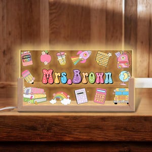 Regalos personalizados para maestros de regreso a clases, placa de escritorio con nombre con lazo elegante, placa de escritorio escolar con luz personalizada, regalo de agradecimiento de un estudiante