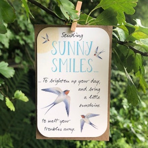 Sunny Smiles Inspirante Attentionné Message positif Carte d’anniversaire, Ami spécial, Personne spéciale, Étiquette cadeau, Souvenir, Petit cadeau