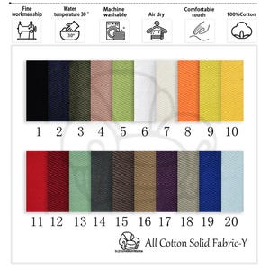 Puede incluir: Un letrero de madera rústica con el texto "Welcome to our porch" en letras blancas. El letrero presenta un acabado envejecido y un diseño sencillo y acogedor, ideal para la decoración exterior.