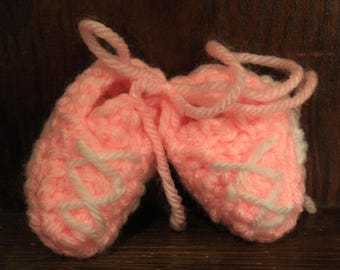 Botitas de bebé rosas - Talla desde recién nacido hasta 3 meses