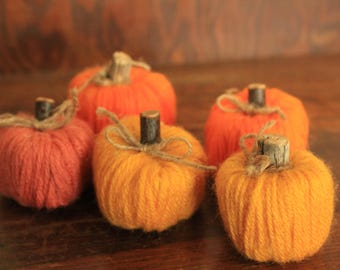 Cinco pequeños detalles de calabaza.