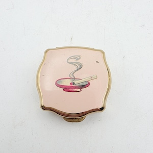 Vintage 1950s Stratton Pink Cigarette Graphic Pocket Ashtray Made In England 4cm