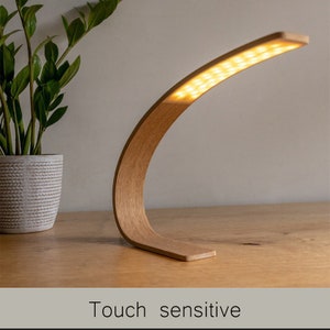 Lampe de chevet en chêne, lampe de table moderne, lampe de lecture, lampe en bois, lampe de bureau, lampe de table, lampe de bureau, veilleuse ou lampe LED, lampe d'accent