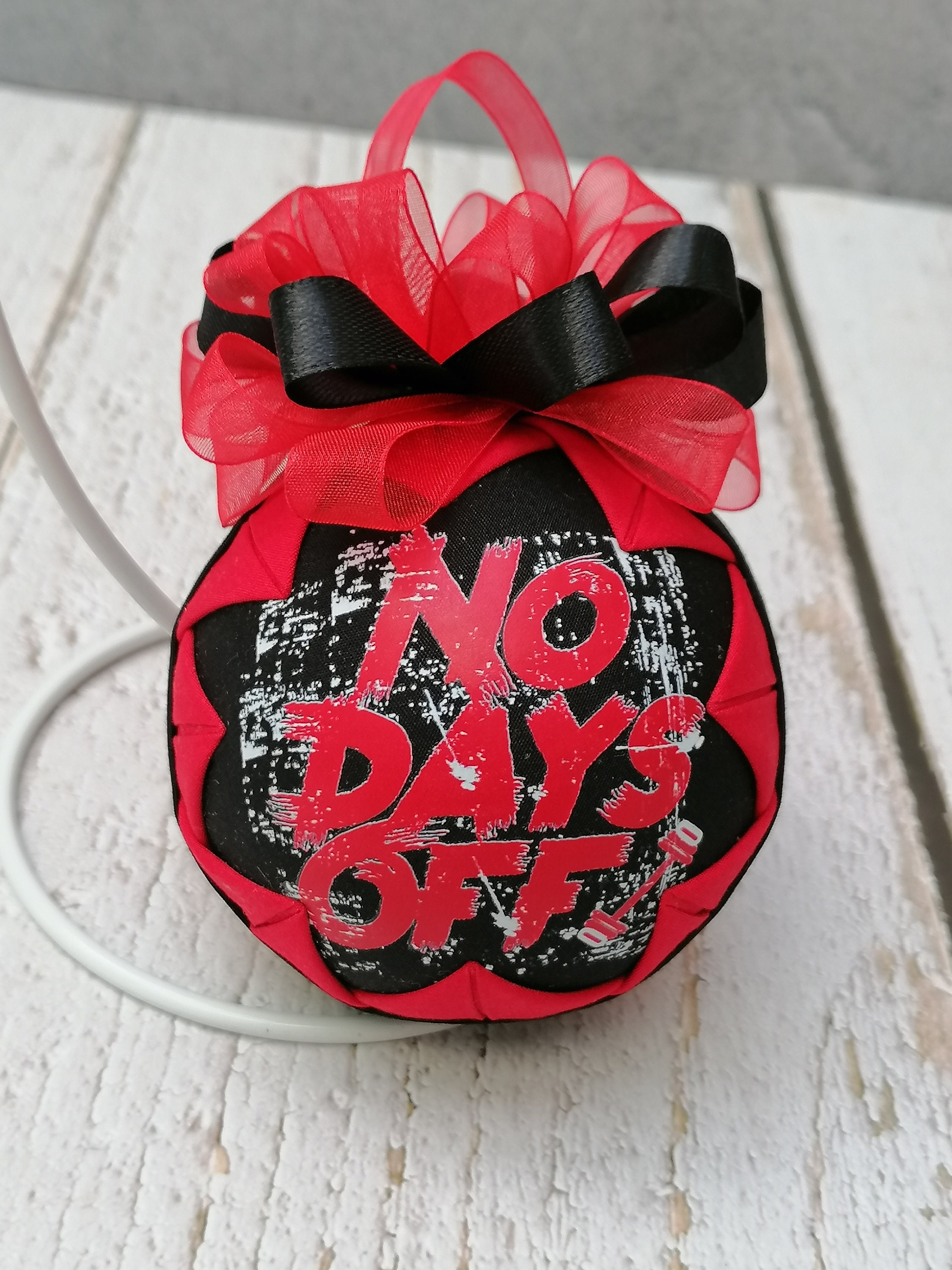 Quilted Ball, No-sew Ornament, No Days Off, Sports Lover Gift - Etsy