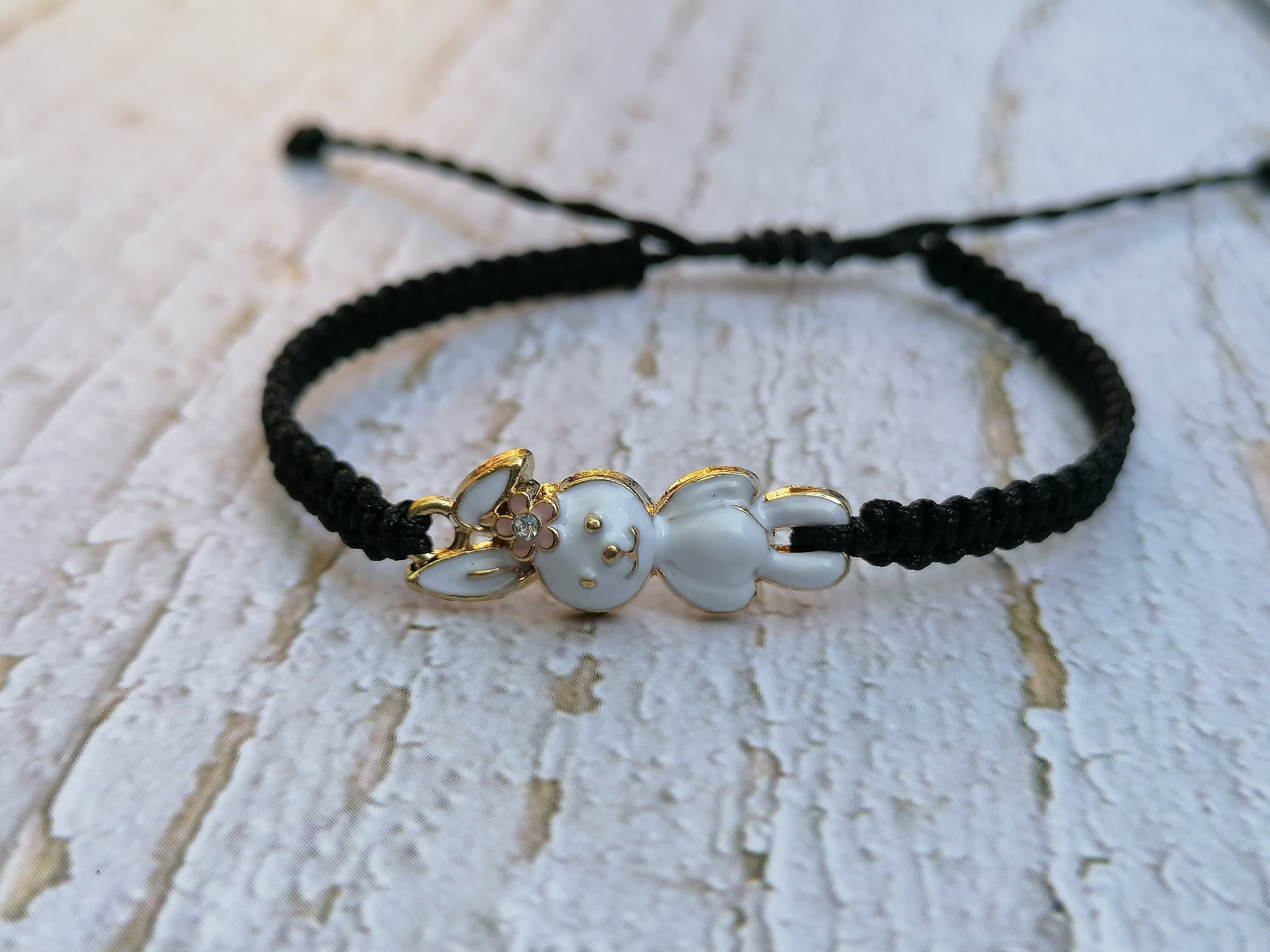 Braccialetto con ciondolo a forma di coniglietto, coniglio in argento tibetano, braccialetto dei desideri dell'amicizia - Italia