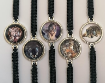 35 Colours, Wolf Bracelet, Wolf Wish Bracelet, Best Friend Gift Wolf, Courage Quote, Howling Wolf, Wolf Lover, White Wolf (B-67)