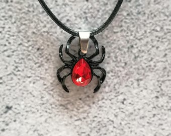 Red Black Spider Necklace, Gothic Jewellery, Spider Lover Gifts, Tarantula Gift