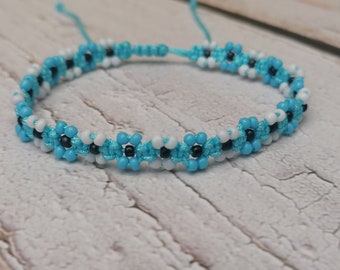 Light Blue Macrame Daisy Bracelet - Daisy Bracelet - Flower Bracelet, Friendship Bracelet, Gift for Her