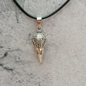 Raven Skull Necklace – Gothic Jewellery, Viking Bird Pendant, Bird Skull Necklace