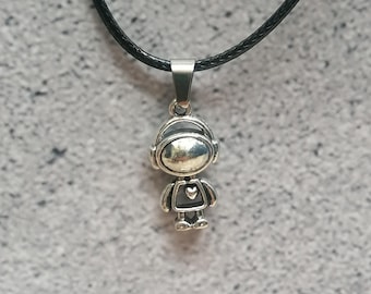 Collar de astronauta, colgante de astronauta, collar a la luna, ciencia ficción, regalo para el mejor amigo