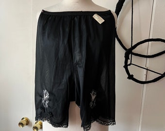 1940s 1950s deadstock black lingerie pants, tap pants, bloomers with original tags and floral appliqués