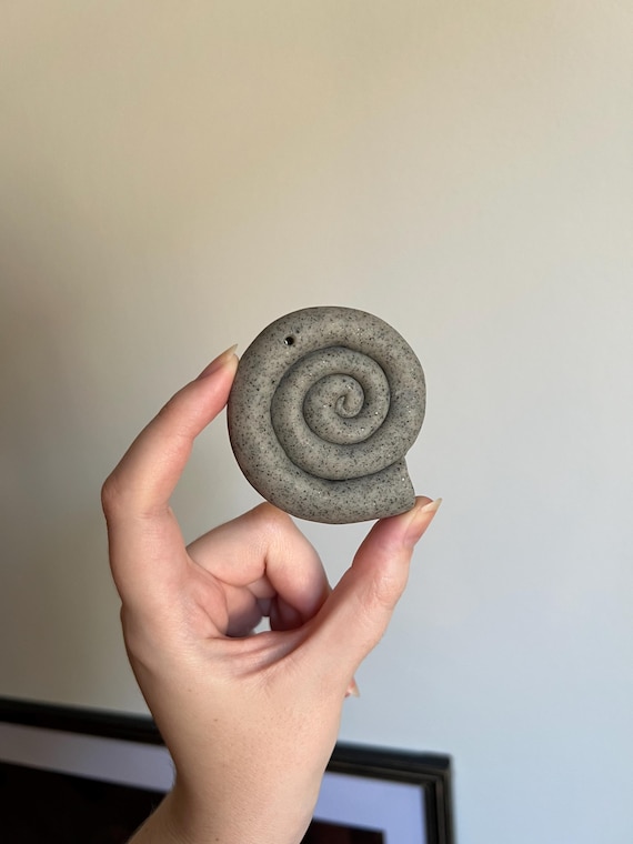 Massive handcrafted signed spiral shell formed gr… - image 1