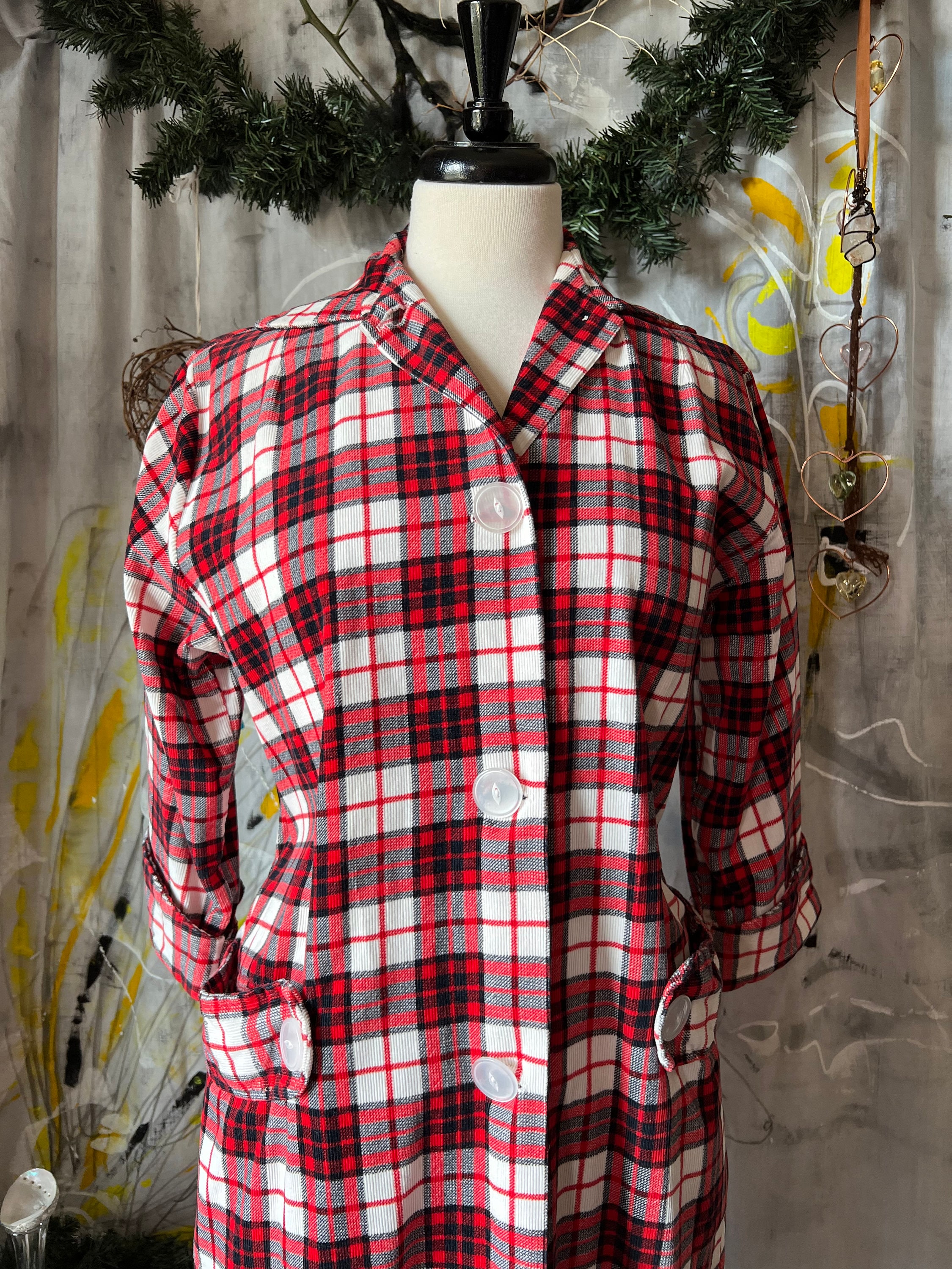 1940s Farmhouse Long Large Robe in Plaid With Original Buttons and ...