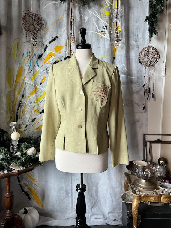 1940s style sage green blazer with pink floral emb