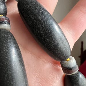 Granite grey Dzi necklace, gold silk, glass, sterling Bild 7