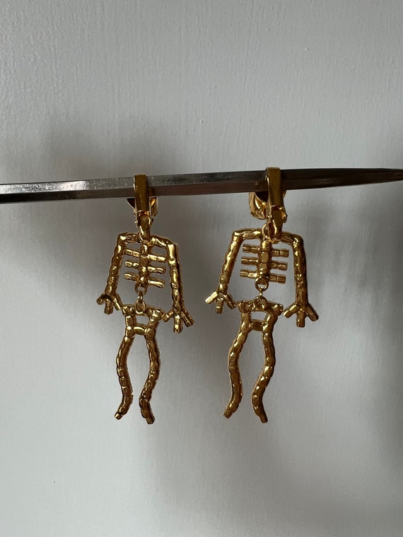 Articulated skeleton drop earrings, gold metal an… - image 4