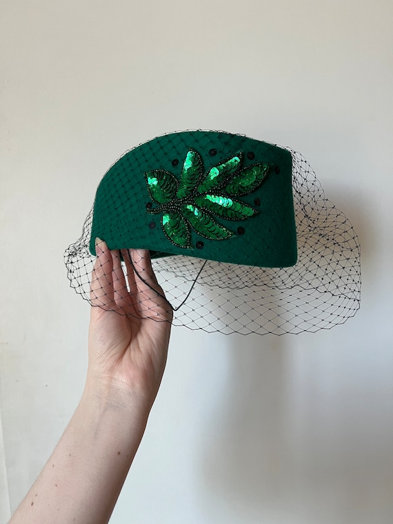 Midcentury deep green wool hat with sequin leaf e… - image 2