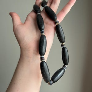 Granite grey Dzi necklace, gold silk, glass, sterling Bild 5