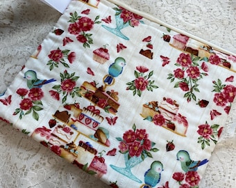 Mittelgroße Reißverschlusstasche Kosmetiktasche Tech Bag