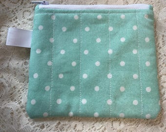 Kleine gesteppte Reißverschlussbeutel-Mappe