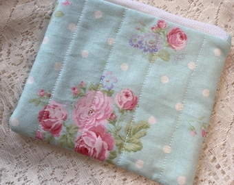 Kleine gesteppte Reißverschlussbeutel-Mappe