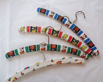 Set of 4 Vintage Children Clothes Hangers, Colorful Plastic Flower Coating Hangers, Mid Century Clothes Hangers