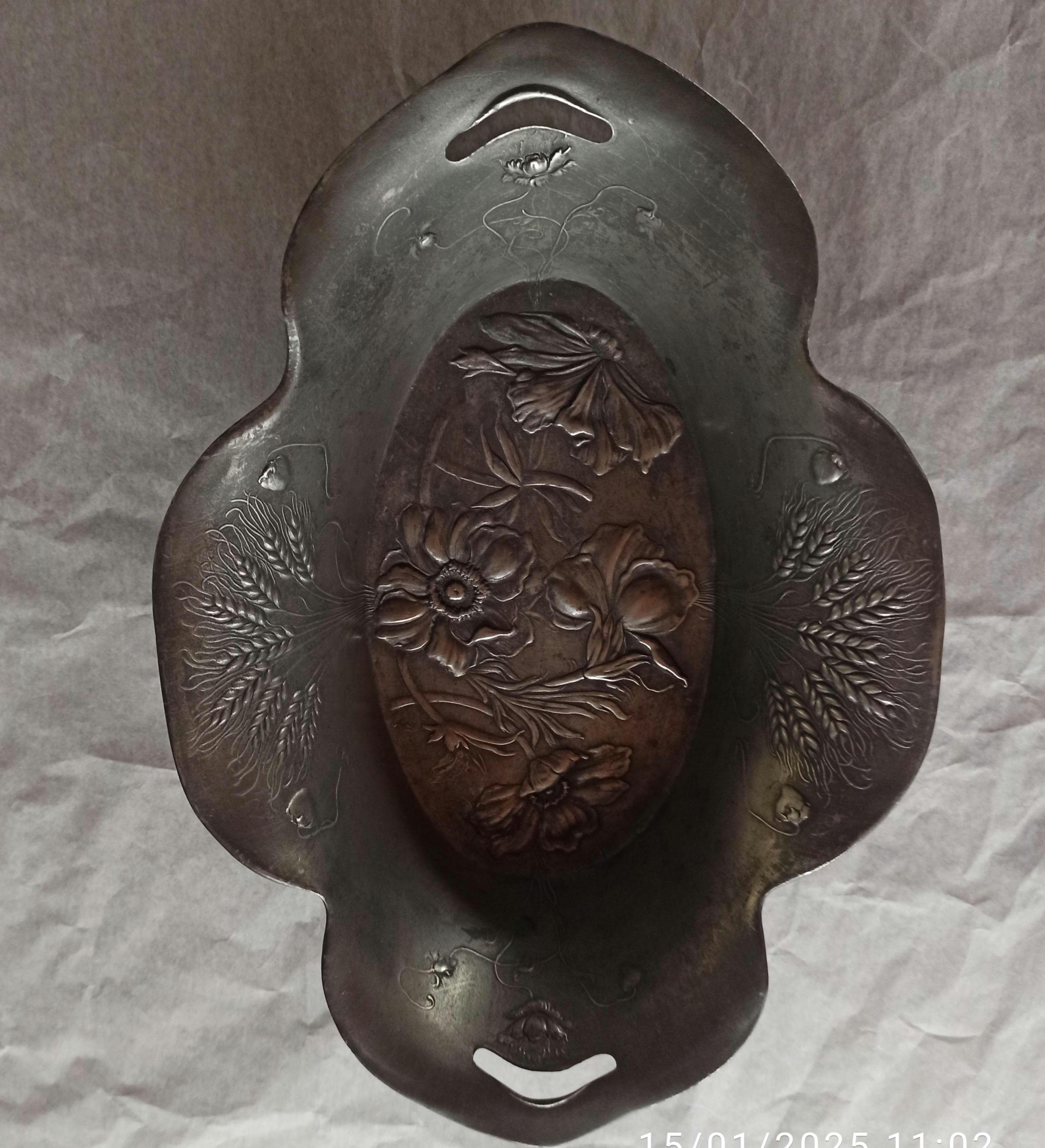 アンティークのアールヌーボー/ユーゲントシュティールのピューター製