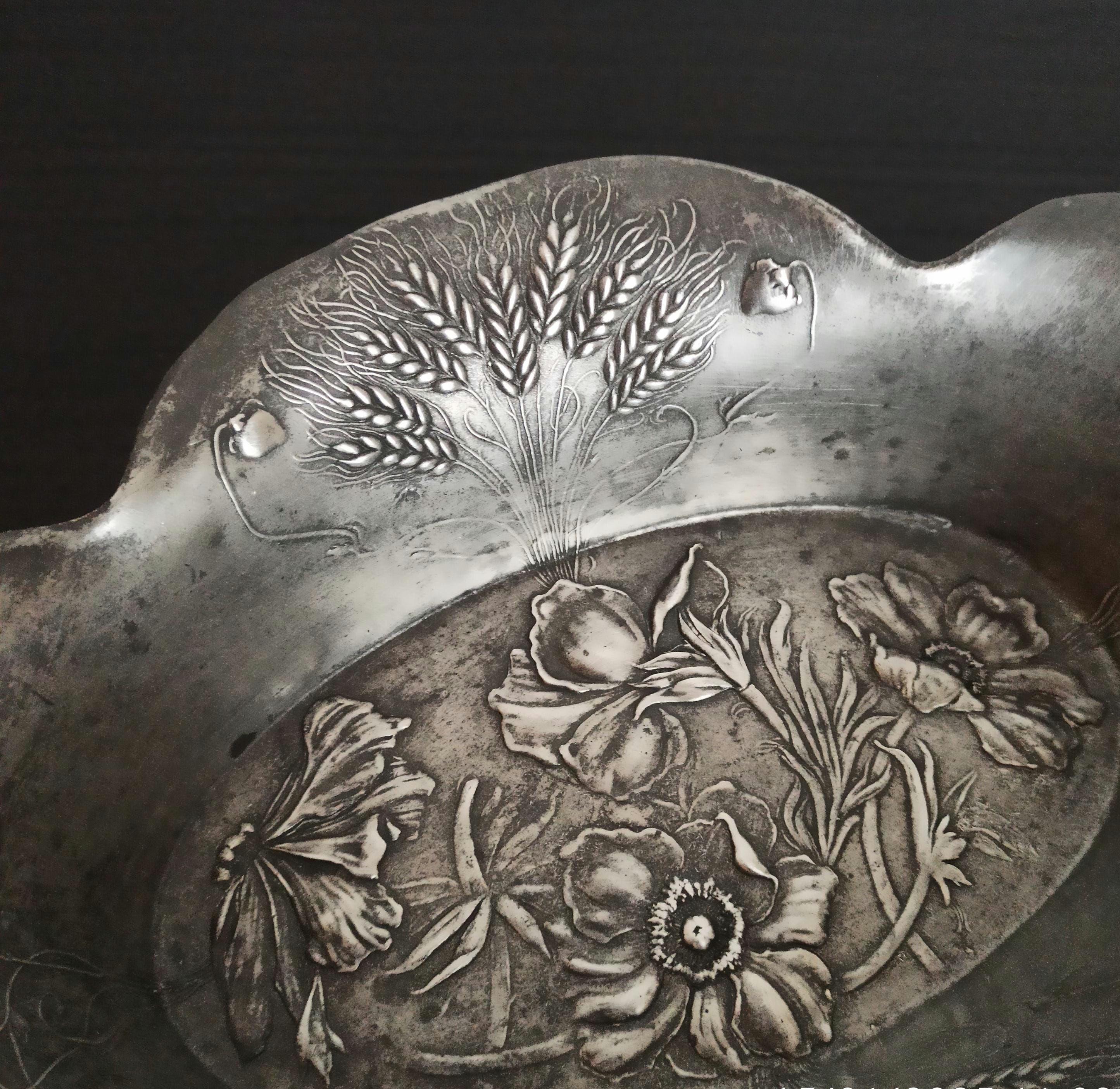 アンティークのアールヌーボー/ユーゲントシュティールのピューター製