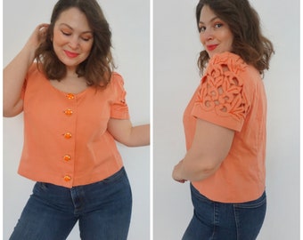 1980s Coral Top with Buttons and Cutwork Sleeves | 80s Statement Blouse | Size Large