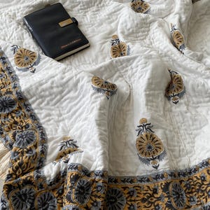 Jaipur Handmade Reversible Quilt, Block Print Floral Quilt, Lightweight Unique Bedding Patterns