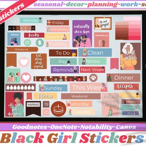 Peut inclure: Un écran de tablette numérique affichant une collection de 130 autocollants numériques illustrant des femmes noires. Les autocollants sont conçus pour être utilisés dans les planificateurs numériques et comprennent divers thèmes tels que « Week-end », « À faire », « Propre », « Objectif », « Dîner », « Cette semaine », « Fitness », « Samedi », « Mardi », etc. Les autocollants sont de différentes couleurs, notamment le rose, le rouge, l'orange, le jaune, le vert, le bleu et le marron.