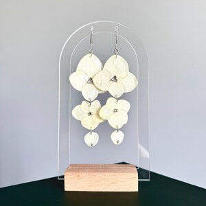 ECHT weiße Hortensie Blumen Ohrringe. Statement Schmuck eine tolle Geschenkidee für Blumen Liebhaber. Hochzeitsgast / Brautjungfern. Silber 925 Ohrhaken