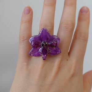 Echter Orchideen Ring mit Kristallen Größenverstellbar