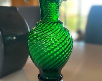 Emerald Green Rare Fenton Snow Crest Swirl 9 1/2" Vase, Gorgeous