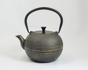 Cast iron teapots | Iron jug | Cast iron jug | Grain