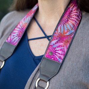 Pink Sunflowers Women&#39;s Camera Strap with Leather Details, Comfortable Padding, Luxury Fashion for Women, Soft Suede Backing, 2&quot; wide