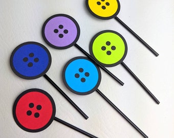 Adornos para cupcakes con cuatro botones maravillosos y camiseta. Disfraz de gato azul. Talla adulta. Lista para enviar.