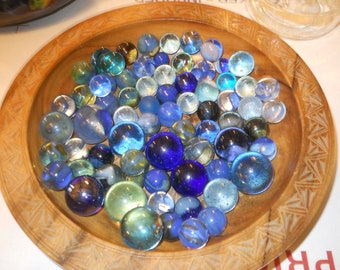 Details about   20 pc vintage glass marbles lot choose from variety cat eye comets clear etc 