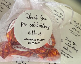 Pegatinas de agradecimiento con lámina dorada, pegatinas de agradecimiento por celebrar con nosotros, pegatinas personalizadas para regalos de boda, etiquetas personalizadas, sellos para sobres