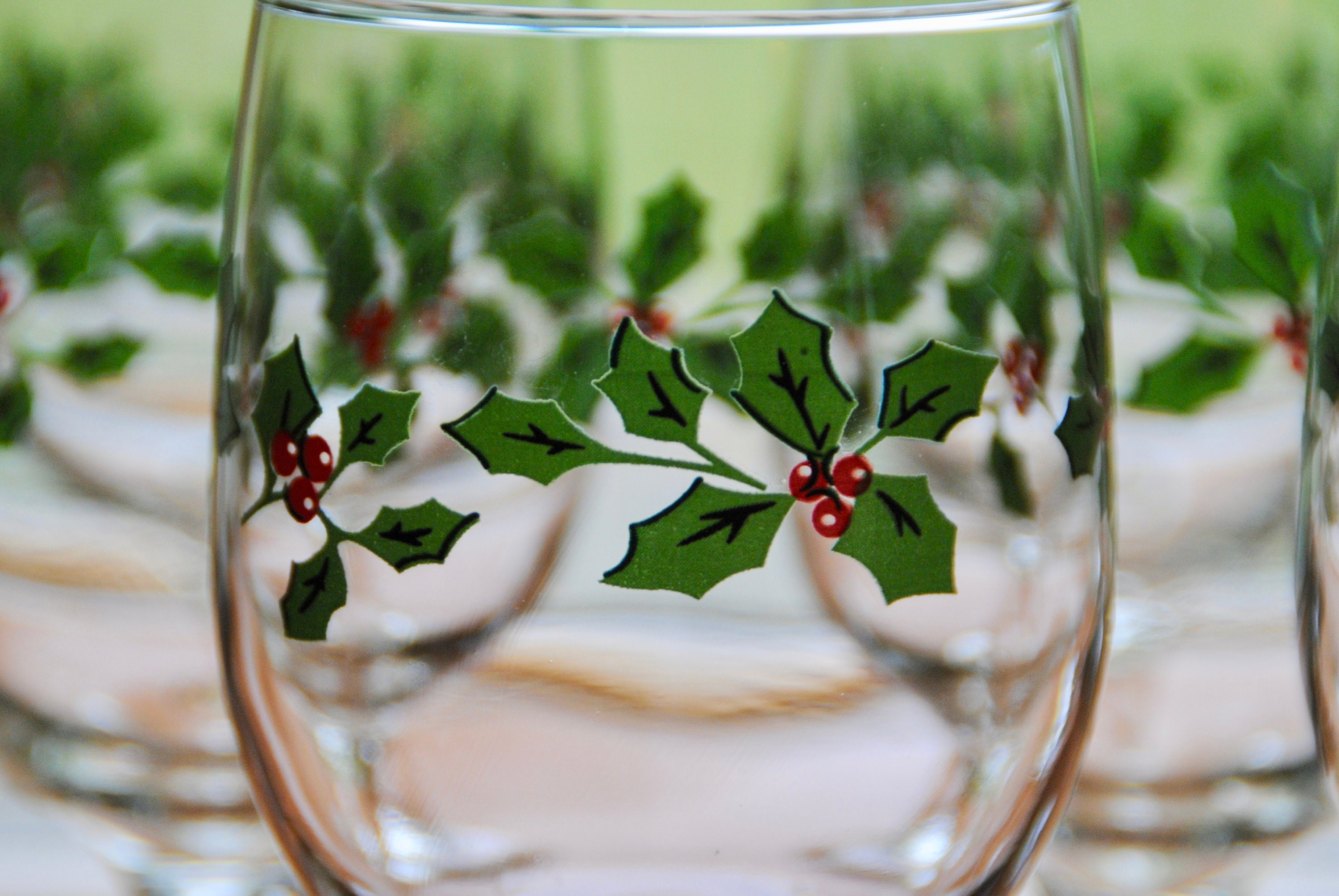 Holiday Stemware Set of 8 Vintage Holly Wine Glasses Holiday Etsy UK